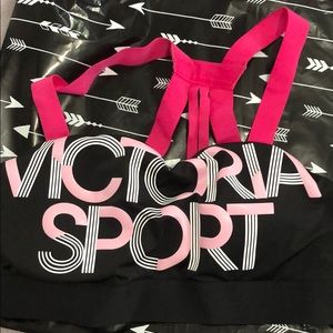 Strappy back Victoria’s Secret sports bra